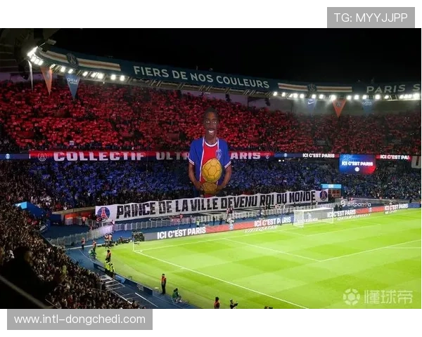 登贝莱伤愈替补破门金球奖得主穿裆建功双星闪耀欧冠赛场